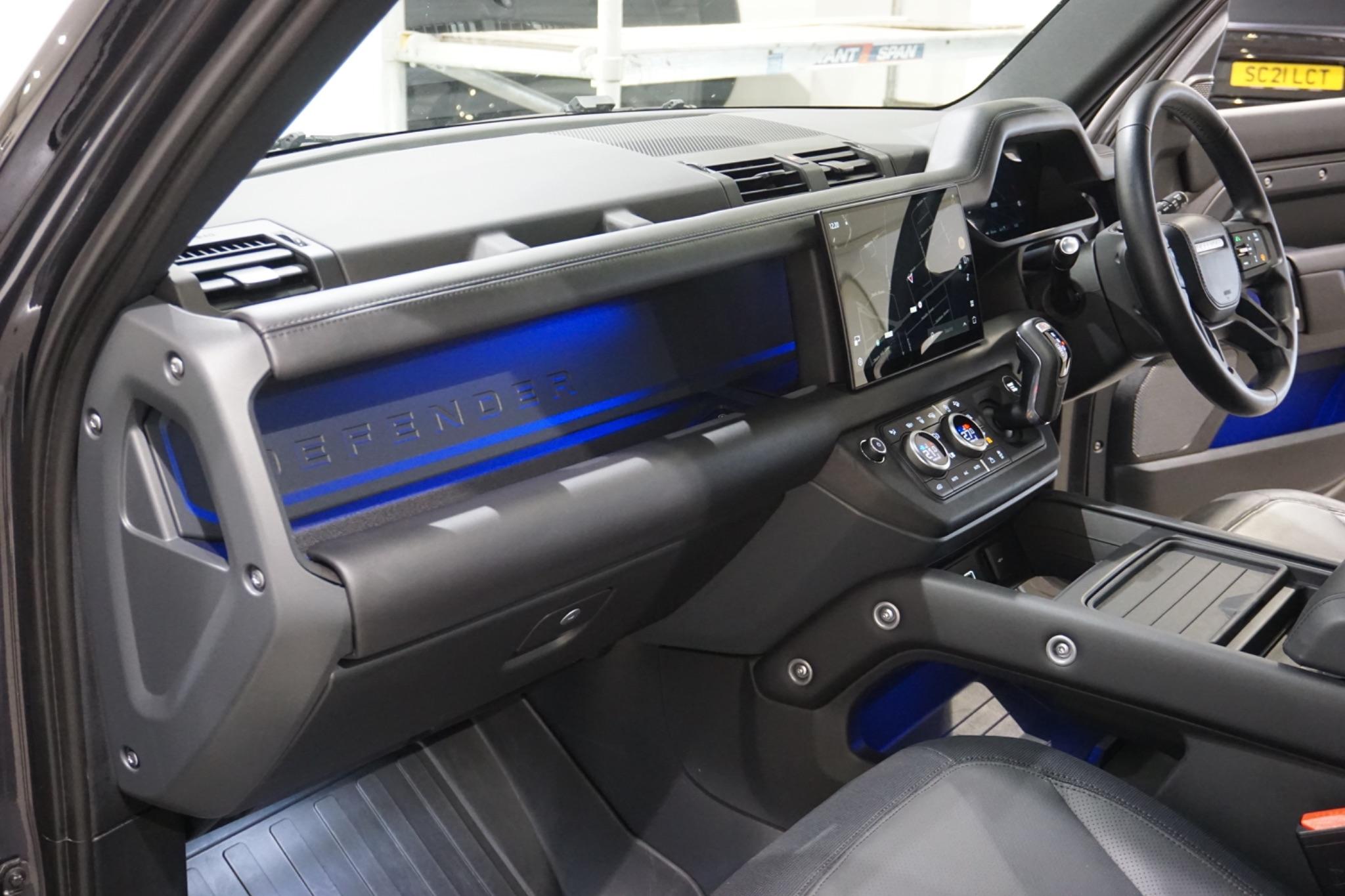 Land Rover Defender 90 3.0 D300 MHEV X-Dynamic HSE Hard Top SUV Auto 4WD SWB Euro 6 (s/s) 3dr